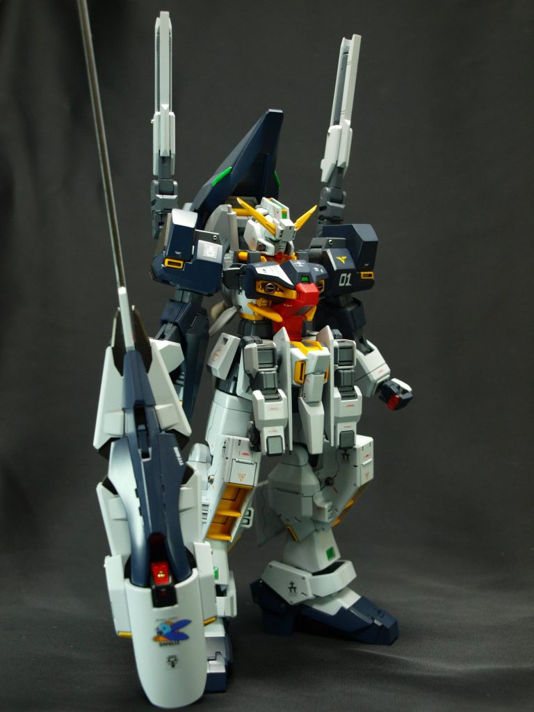 別角度から。筋彫りとメタルパーツで適度にディデールupしました。