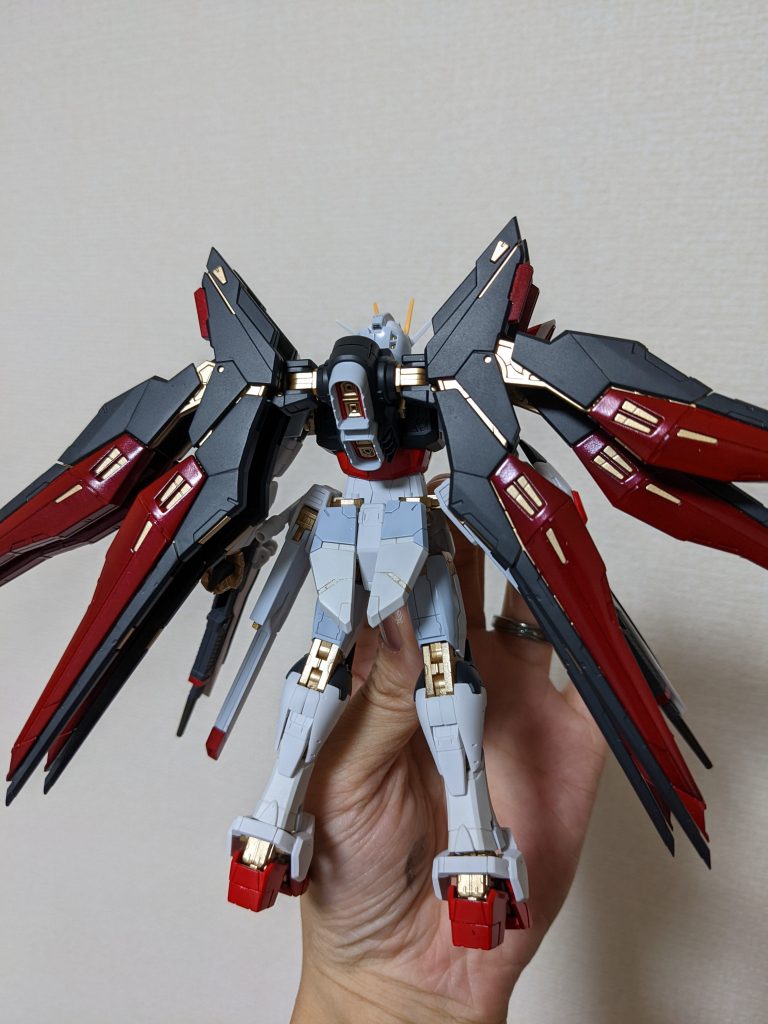 デカール貼る前の後ろ姿です。