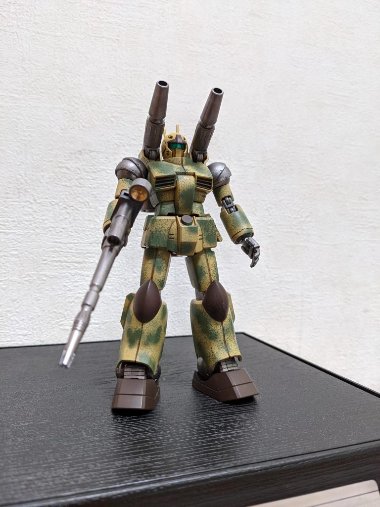 待望のガンダムマーカーMSVセット初使用作品でもあります。セットからダークイエロー、レッドブラウン、ダークグリーンを使い、武器等はヘビーガンメタリックです。