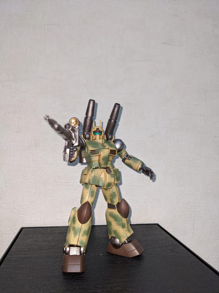 粗さは否めませんが、迷彩にしてみてヨカッタです😄30年以上昔、キングタイガーを迷彩で塗ったのを思い出しました。ご覧いただき、ありがとうございました😀