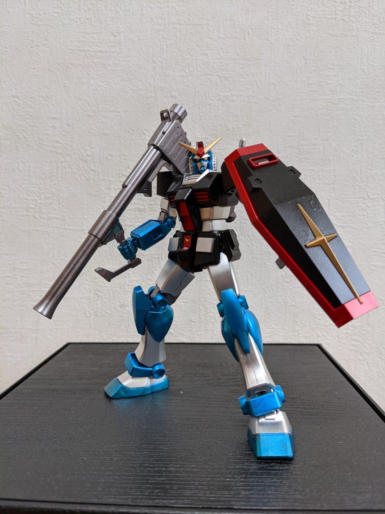 使用した色(すべてガンマカ)銀:シャインシルバー黒:ガンダムブラック青:コスモメタブルー赤:ロイヤルメタレッド金:目はガンダムゴールド、それ以外はレッドゴールドピンク:メタピンク武器、関節:ヘビーガンメタリックご覧いただきありがとうございました😆