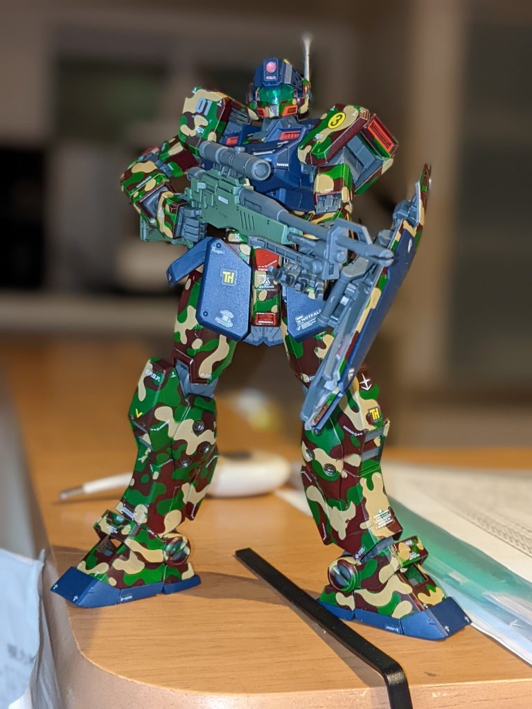 かっけえなぁ！体温計がボヤケて、やっつけたケンプファーに見えてかっけえ！