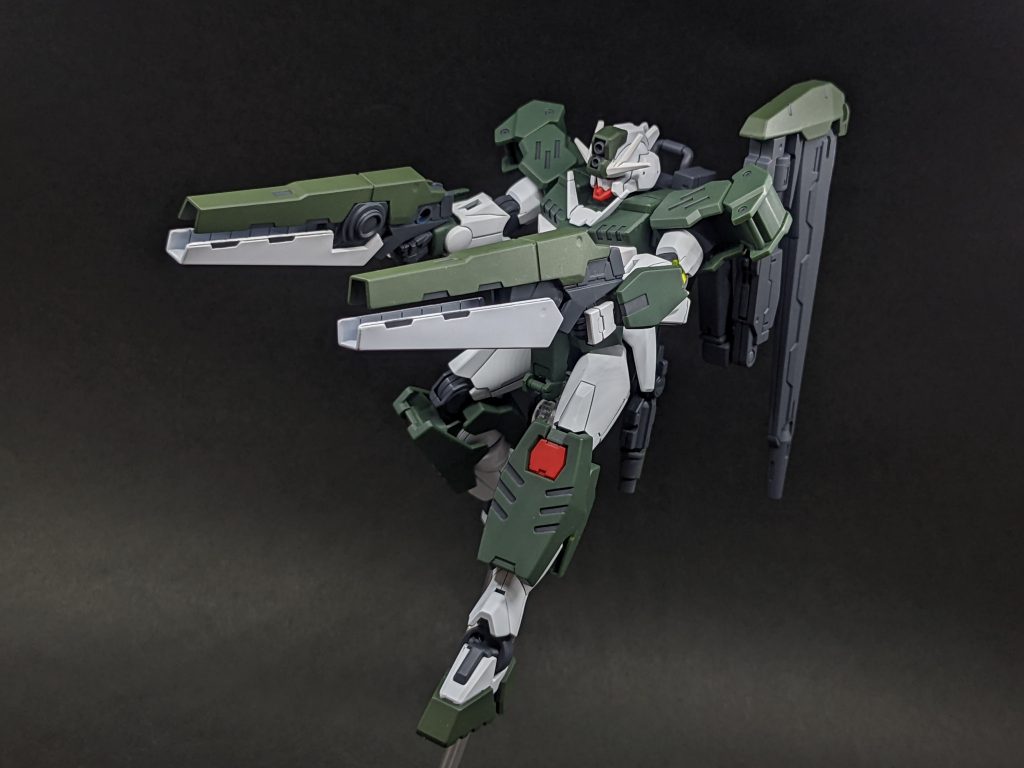 グリップを追加し手持ち武器としても運用可能