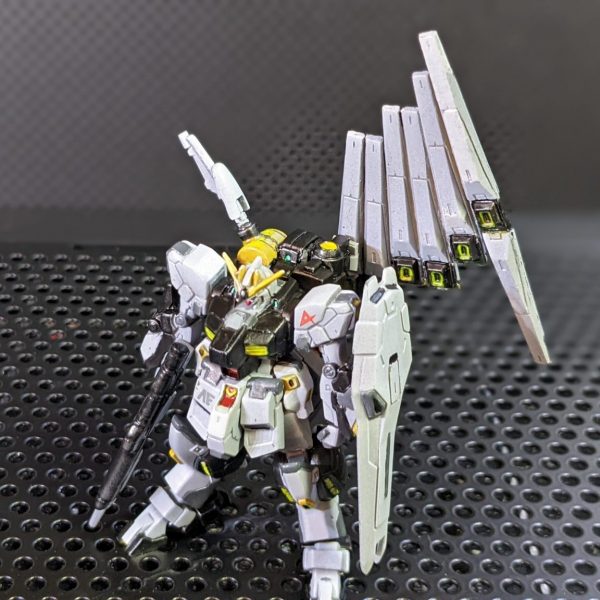 RX-93　νガンダム