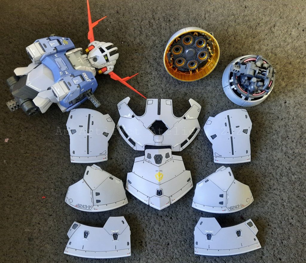 スカート部分は、何度も仮組みしてバランスを確認しながらデザインを考えディテールを追加しました。