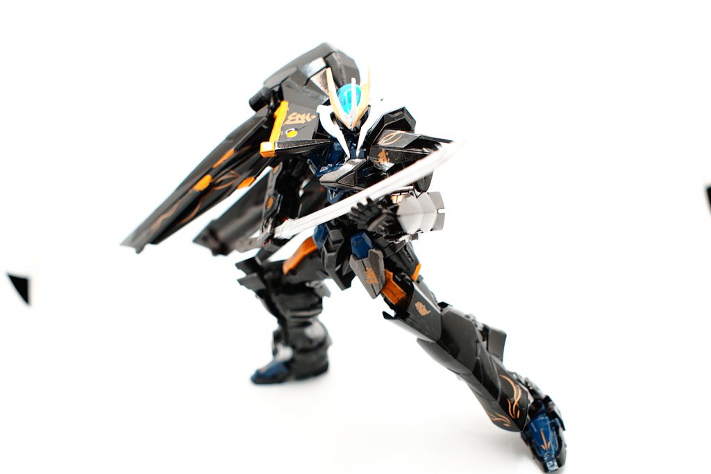 まーとにかく何とか完成しました。予定通りにはいきませんでしたが、元のキットのプロポーションが最高なのでカッコよくできました。さあ、今年は何体作れるかな?