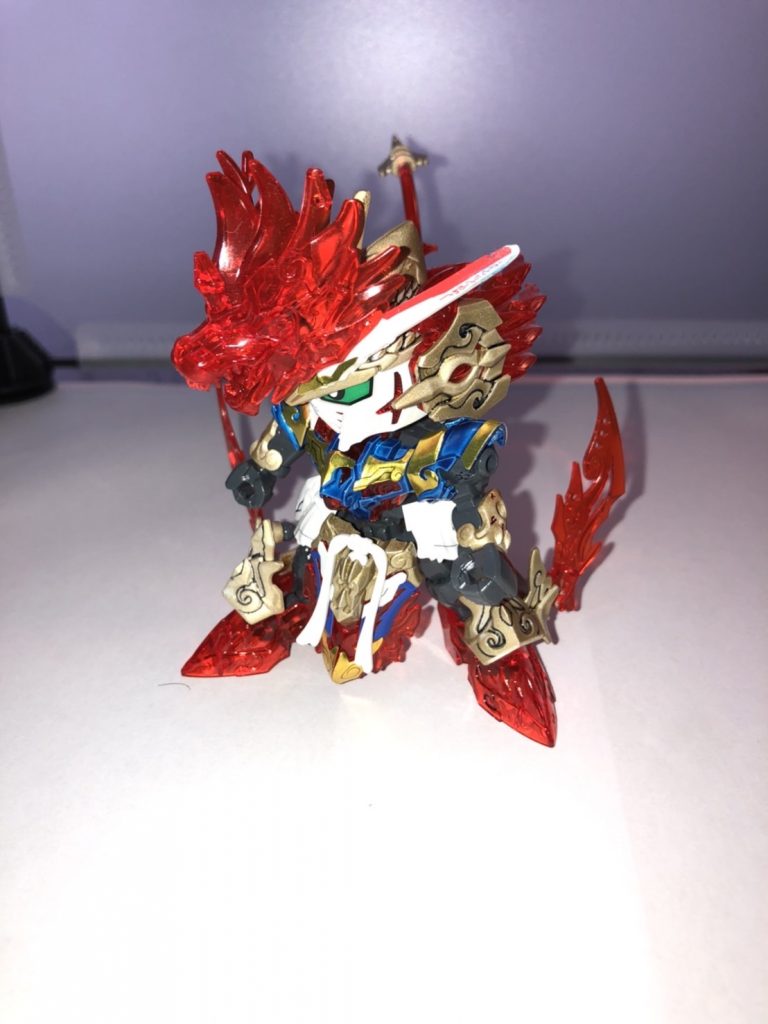 悟空シルエットの横からの写真です。どの方向からとっても様になるのはとてもイイです!