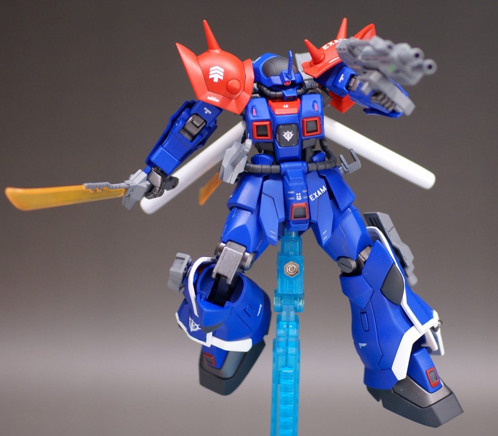 地味に右足のジオンマークがお気に入りです。