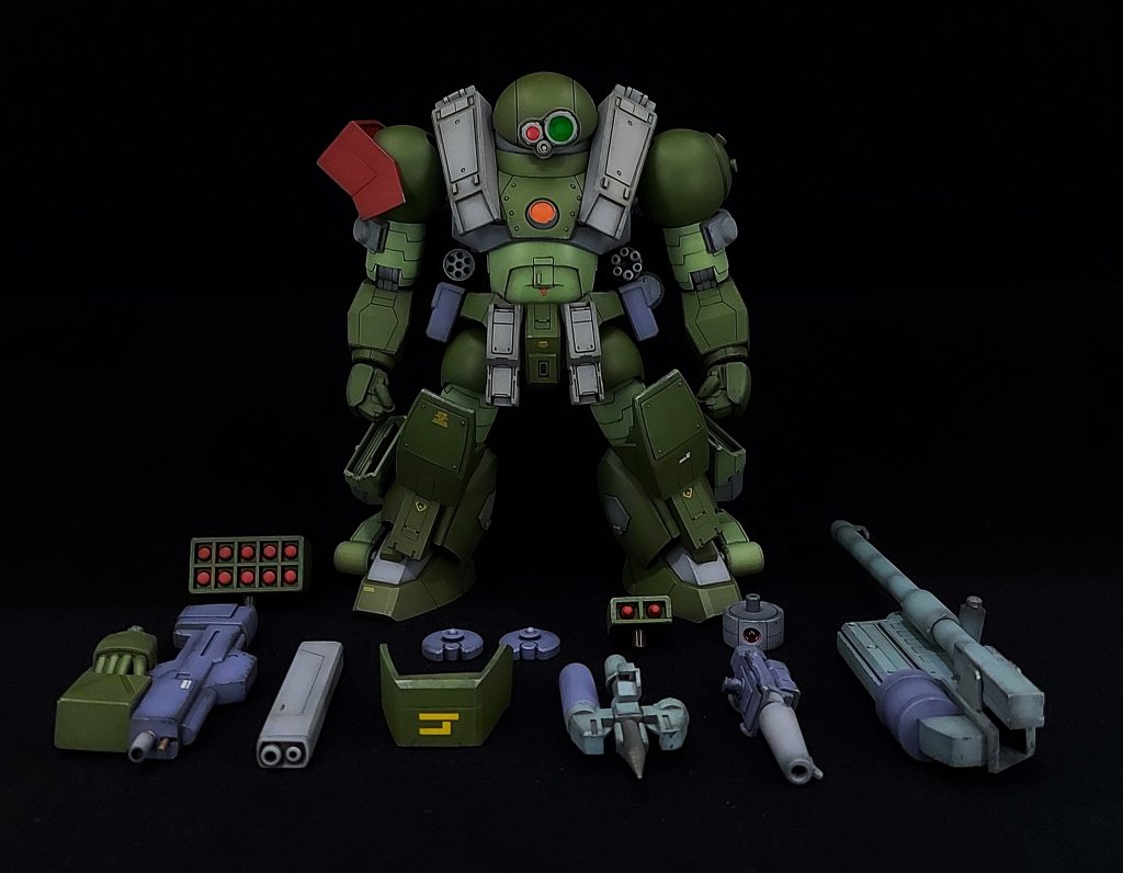 隊長機と一般機仕様の2種類のショルダーアーマーを作りました。マークは特に意味がありません。