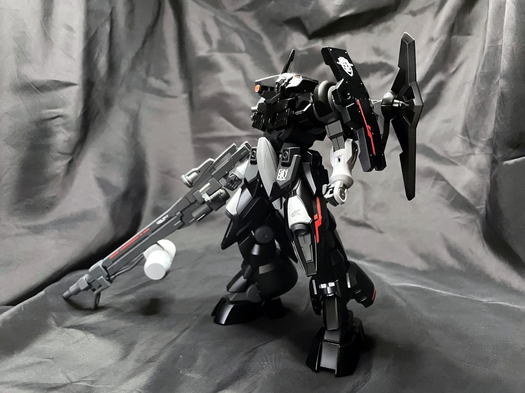 全体写真情報収集のため高倍率カメラ内容のバイザーと隠れてますがレドームを装備してます。