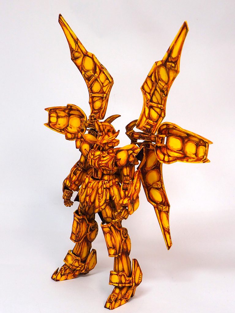 アクリルガッシュの筆塗りです。濃い黄色と濃い茶色（と水）だけで本体全てを塗っています。ひたすら塗り進めたので、設定とか…あまりコメントするような事が無い…です(;^_^A