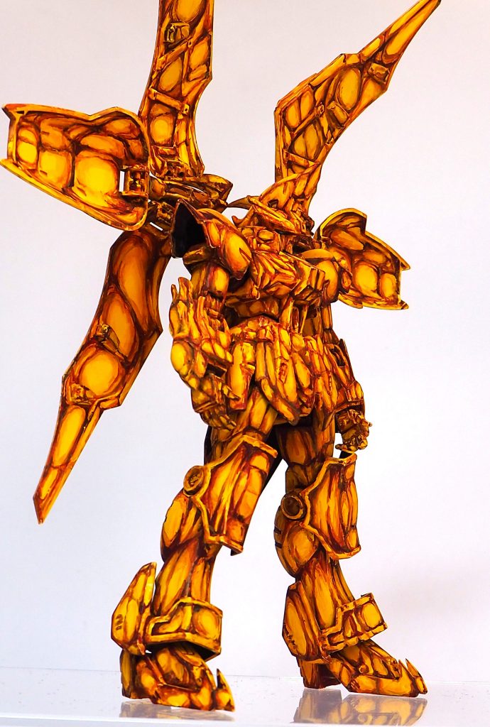 加工は各部のエッジ部分を鋭利にした位です。