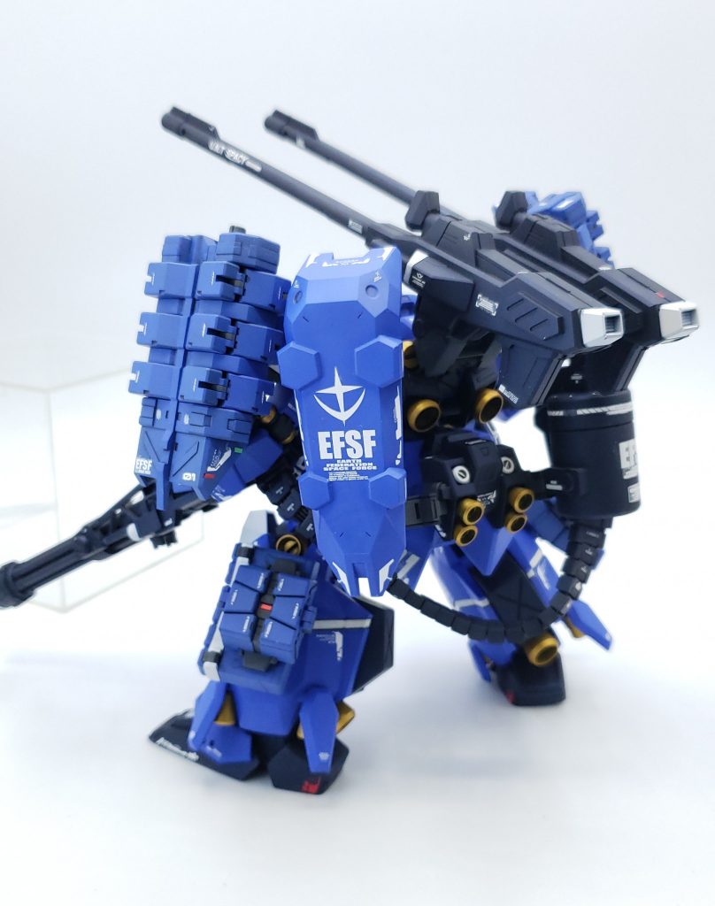 ケネス大佐は派手にぶっ放すのが好きそう🤭🎵カラーリングはガンダムMkⅤをイメージしました✨😊全身武器庫の厄介な機体である🤤