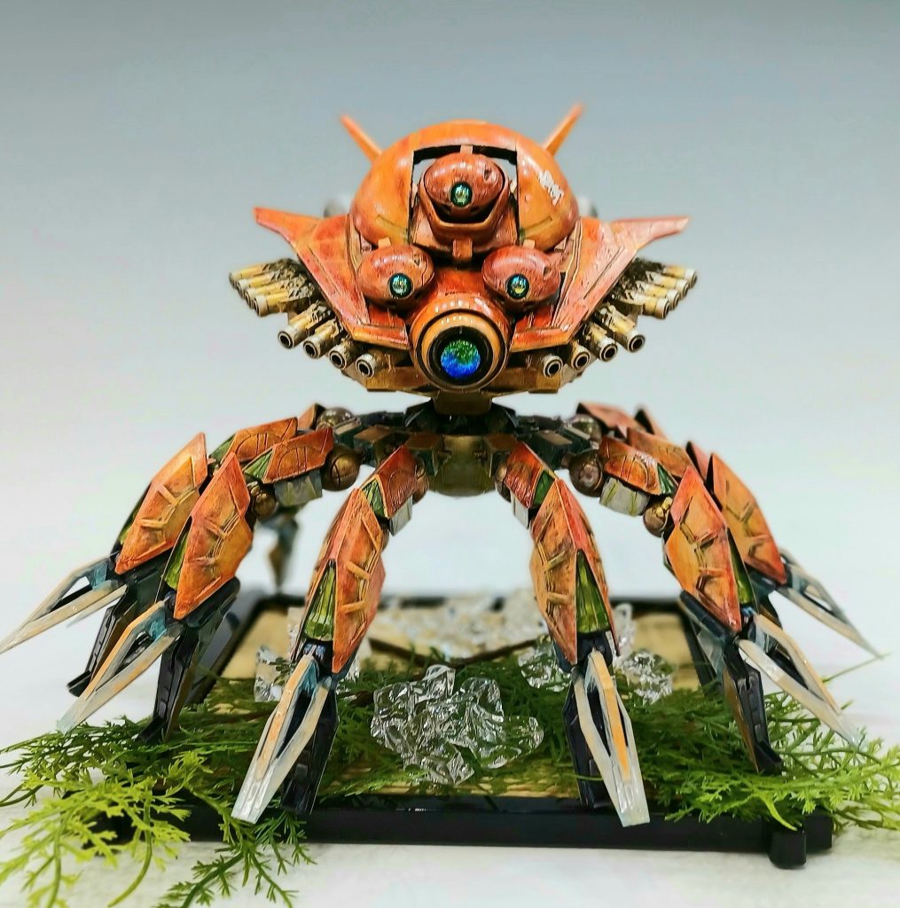 塗装は生物っぽく、メカじゃないですね。