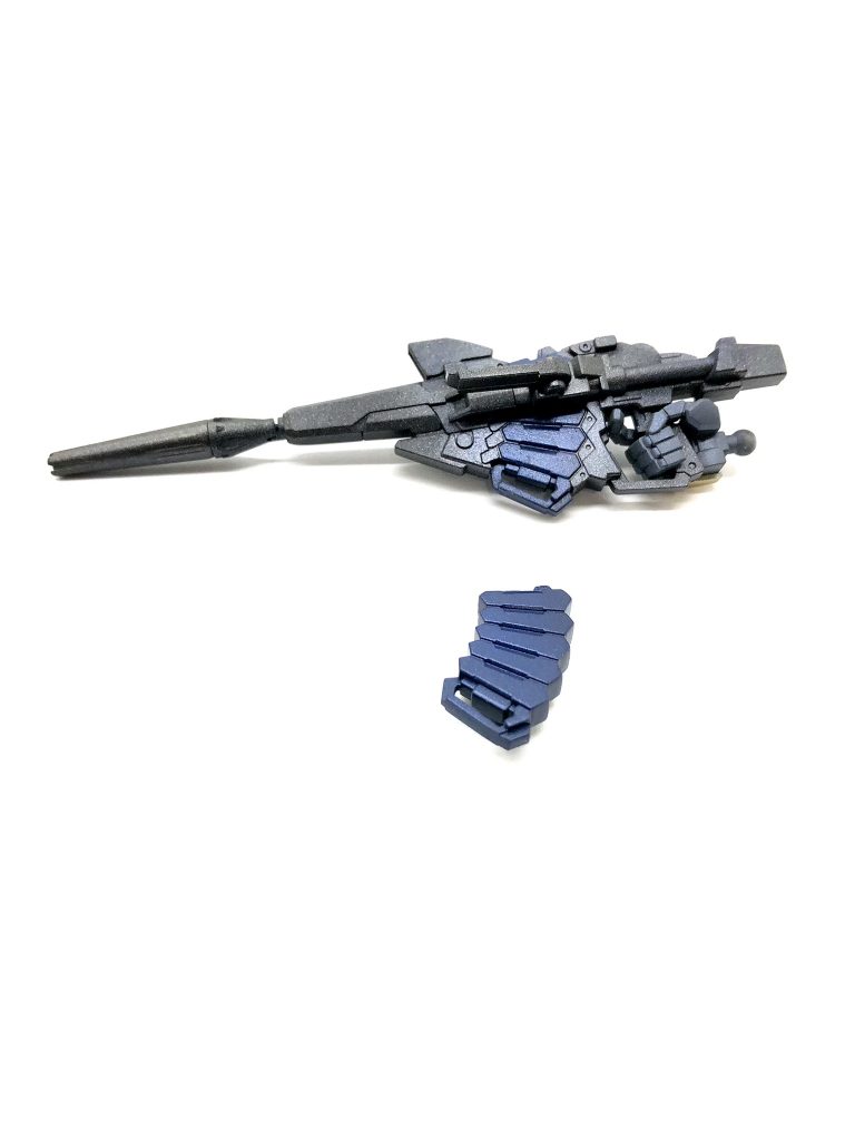 紺色部分をマスキングで色分けしました。  デブリパーツ