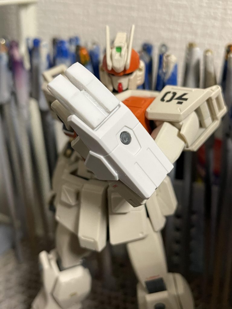 装着してみてしっくりきた。ネイルの色を悩んだけど、装備させて陸ジムカラーに統一しました!