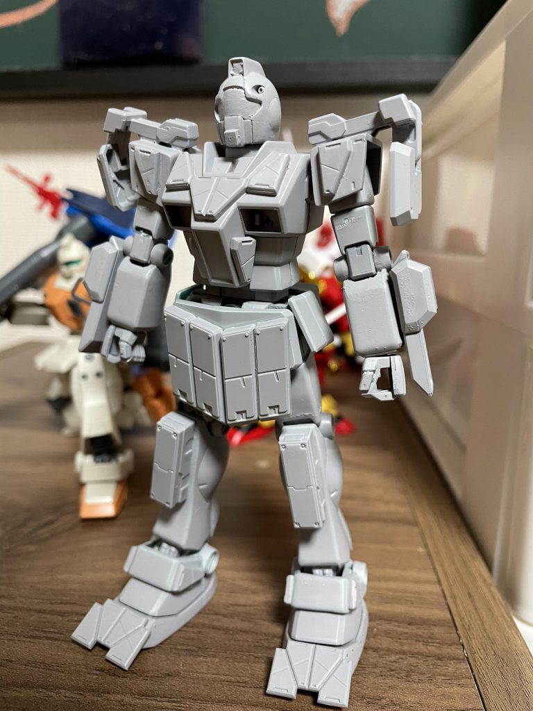 サフ吹きも初めて。吹きすぎて気泡や液だまりができてしまいました。