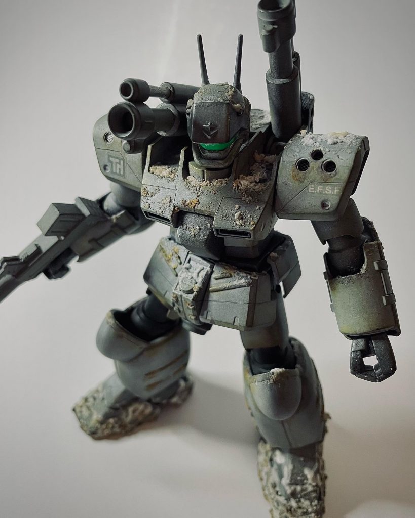 スジボリを追加。氷はアクリル塗料を吹き付け燃料用アルコールで拭き取って表現してみましたがトップコートで消えた模様。