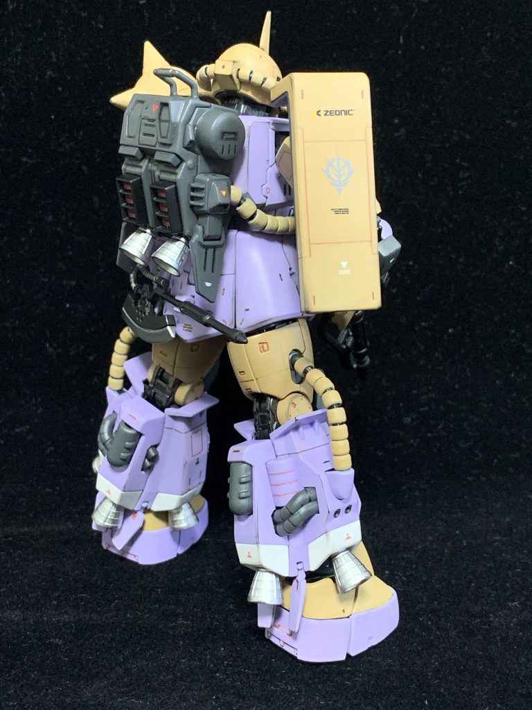 デカールはガンダムデカールをほどほどにしつこくならない程度に使用。