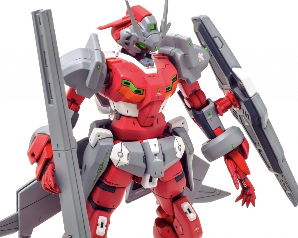 顔部を切り離して奥にオフセットすることで小顔に。