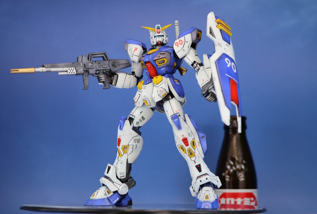 まさかのFタイプはFightタイプとの事です。両腕のビームスパイクが目を引きますね。