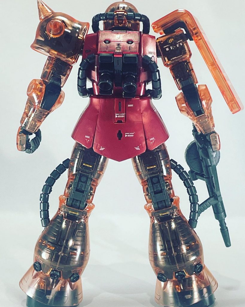 それでもやっぱりカッコいいのはMGザク2.0の完成度ゆえでしょうか。今ではなかなか手に入らなくなってしまったキットですが、一日も早く誰もがお手軽に購入できる日が来ることを祈ってます。