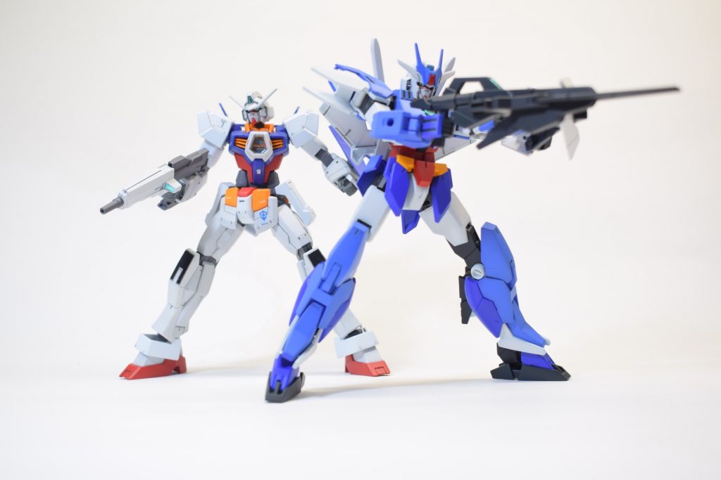 メカデザつながりの一枚。この子達は今年作った中でも群を抜いていい出来です。うちの看板ガンプラといったとこでしょうか。