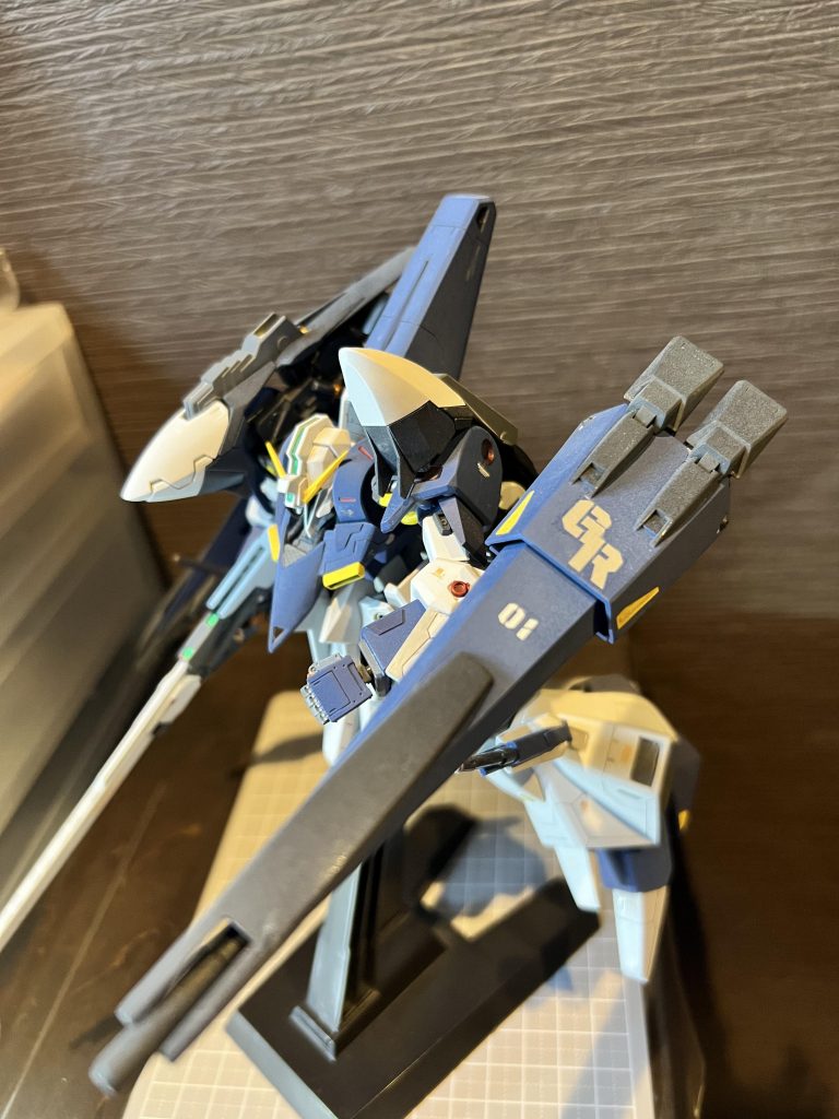 改良型ムーバブル・バインダー。  バーニアとビームキャノンの大型化を行なってます。 ゼネラル・レビルのロゴはデカールにて。