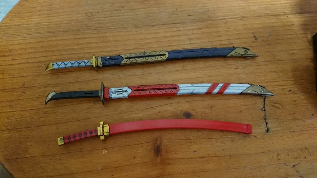 刀な3本ですゾロ好きなのでイメージは武者、アストレイから受け継いだ感じにしてます。