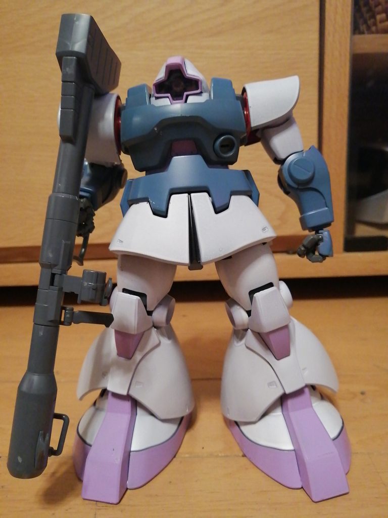 ドムの自分がガンダムバトルオペレーションで使っている塗装を、ガンプラで再現しました。