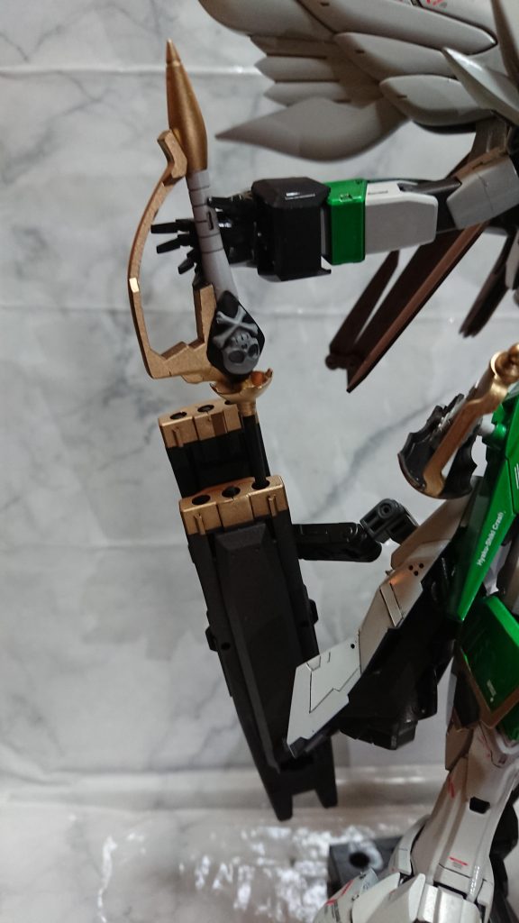 ソードはフェンシングクロスボーンから改造して装備してます