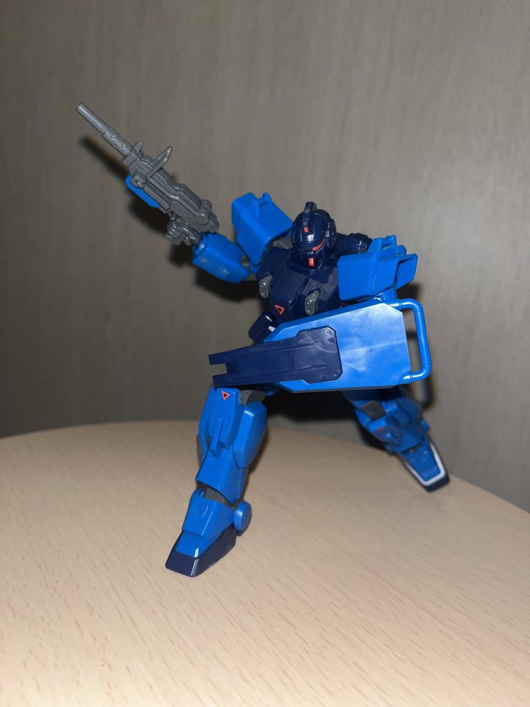 ブルーデスティニー1号機。もちろん新しくない方です。これもノット墨入れwなんでこれで放置してるのか、過去の自分に聞きたい!