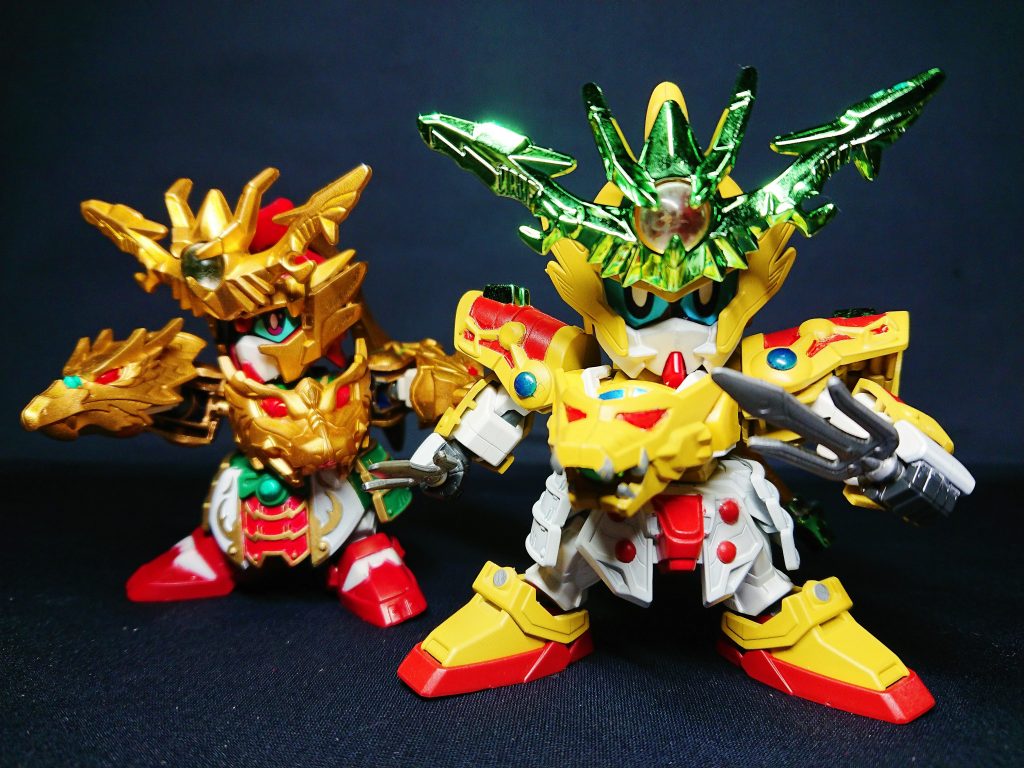 シャッフル南蛮同盟のほうは原作重視のカラーリングなので、金環三結のほうがドラゴンガンダム感があります。