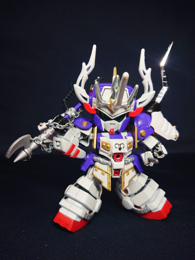 怪力無双でなかなかの博学家。物静かだが、いるだけでみんなに安心感を与える頼りになる存在だ。気は優しいのだが虫がちょっと苦手。