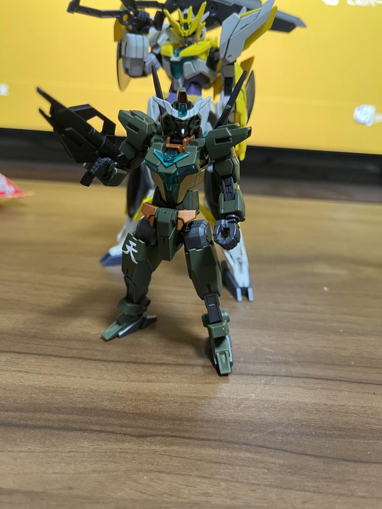 コアガンダムIIです！太ももの天デカールは天王星モチーフのアーマーということで貼りました！