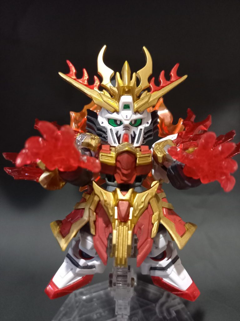 悪役感バッチリ