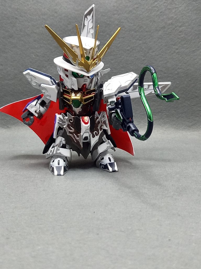 Gコン(ゲイン・コンシェルジュ)はガンダムマーカーのメタリックイエローグリーンで塗り分けました👍