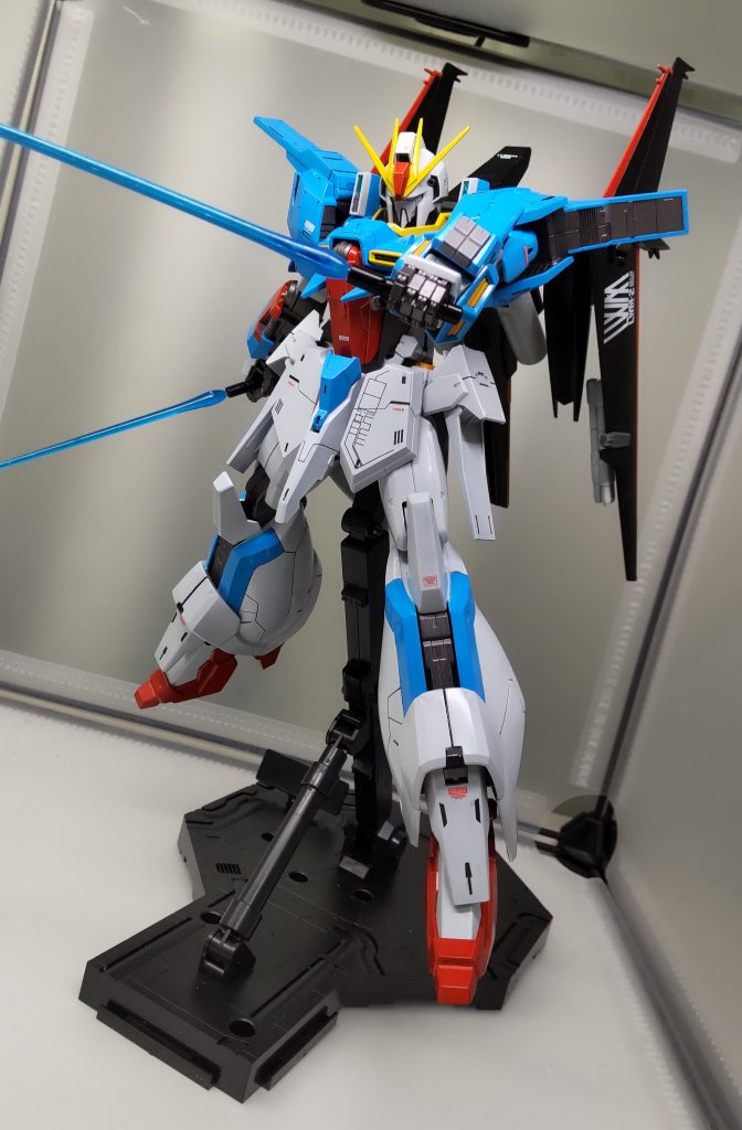 ビームサーベルも青ってかっこよくて好きです。