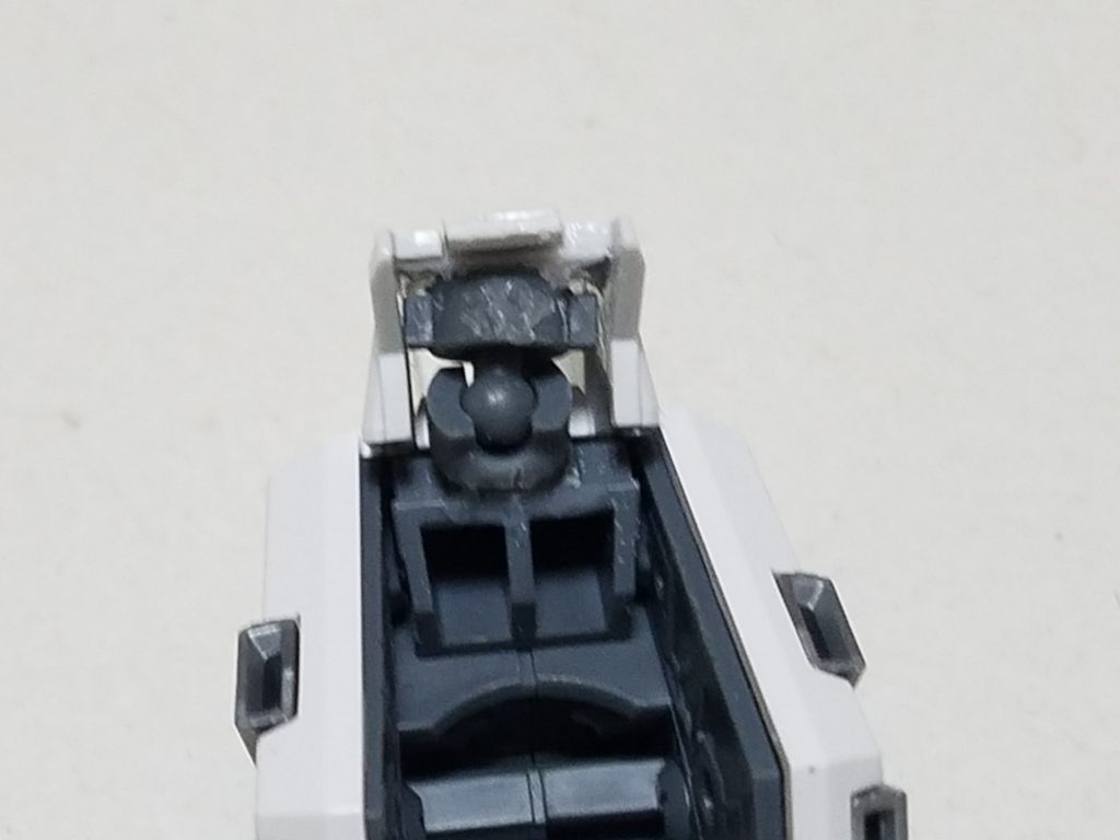 肩の追加パーツは可動式になってます