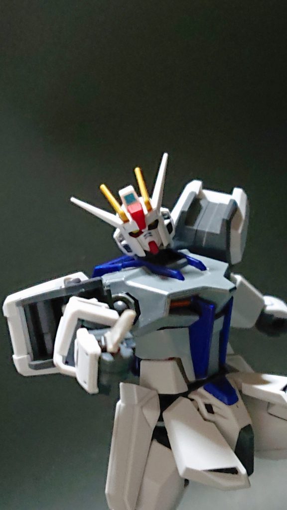 個人的にこのHGCEのストライクのシルエットが一番好きかもしれません(^^)やっぱり初めて目にしたテレビシリーズの主役機は、愛着が強いですねw ここまで御閲覧いただけたなら光栄です。改めて、これからも皆様のご傑作をお目にかからせていただきたく存じます(^^)