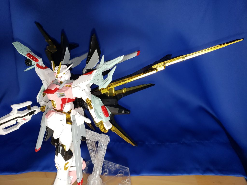 ドラグーン射出!これまでの多少は可愛さがあった見た目から、かっこよさと煌びやかさしかない見た目に。