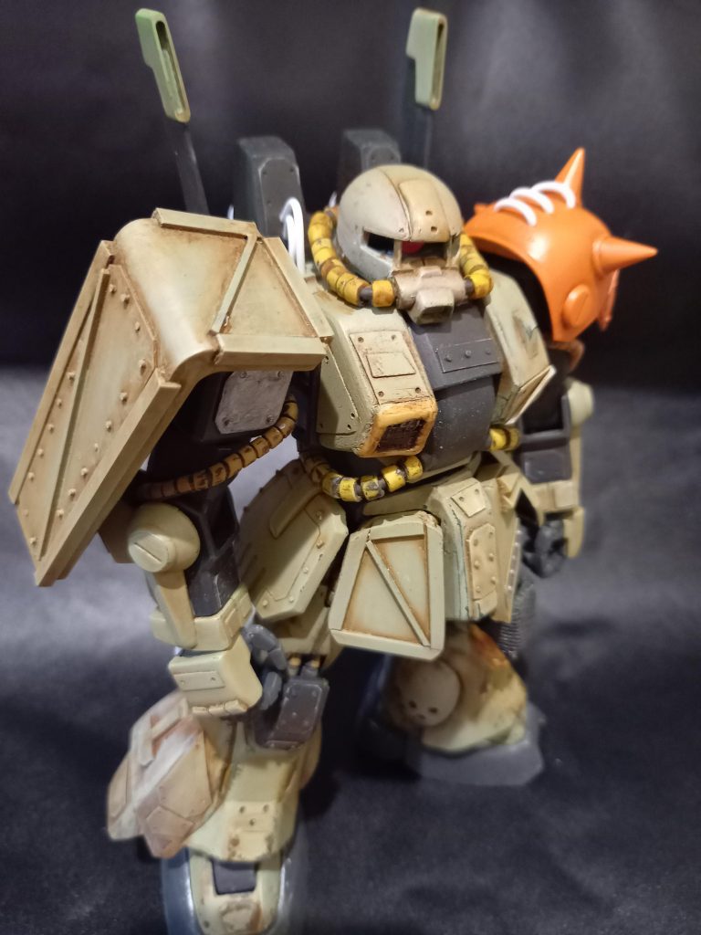 ファレホ筆塗りウェザリングカラーでウォッシング仕上げ。ちょっとスポンジチッピング