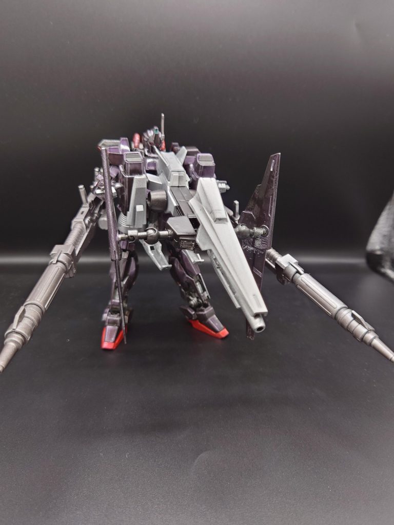 最終兵器、百万式のメガライドランチャーです。バックパックに3mm穴を空けてます。ロングメガランチャーと併せての一斉砲撃で全てを焼き尽くします。