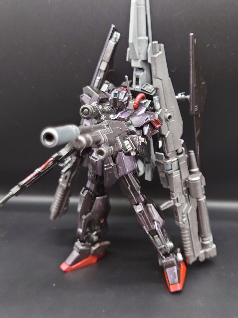 MSGのショットガンを装備。接近してきたファンネルを撃ち落とすことが出来ます。