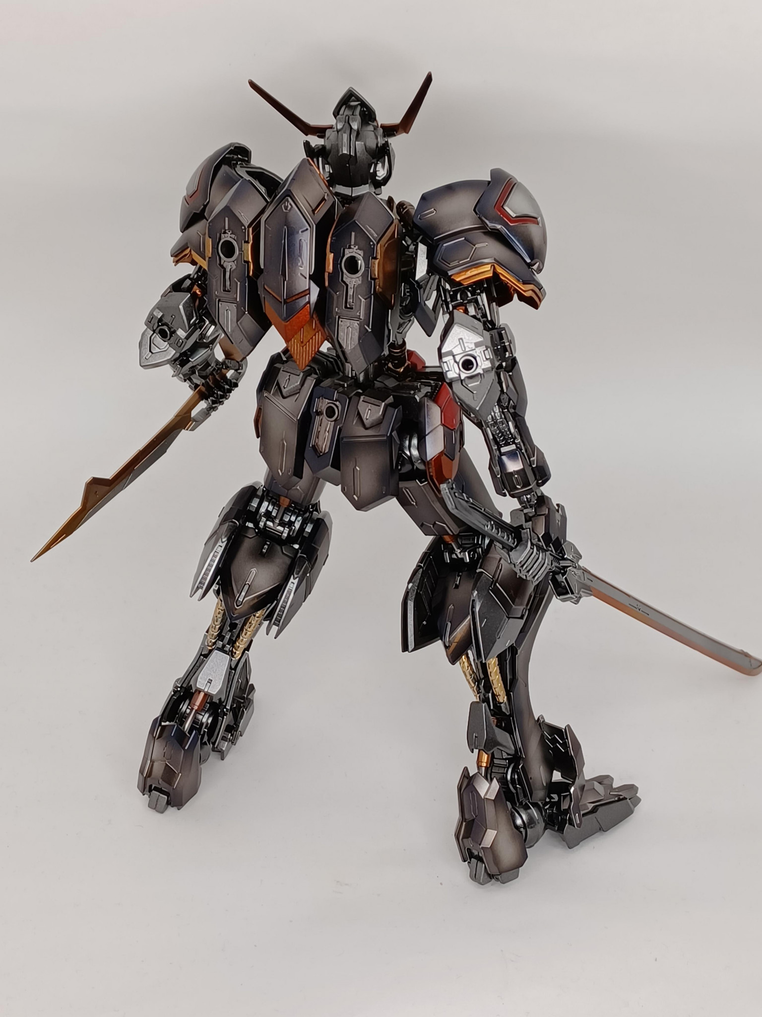 MGガンダムバルバトス アイアンブラッドコーティングプラモデル