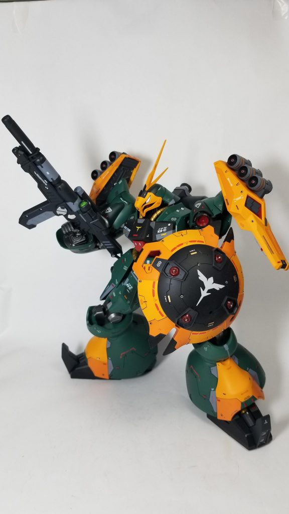 可動域があまりないので、これくらいのポージングで😆バッチリ決まったかな😁