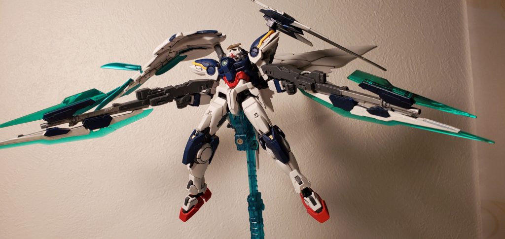 RGのクアンタとウイングゼロがジャンクになってたので組み合わせて作ってみました!設定はパッと浮かんだ思い付きなので悪しからず…💦ご覧頂いてありがとうございました!