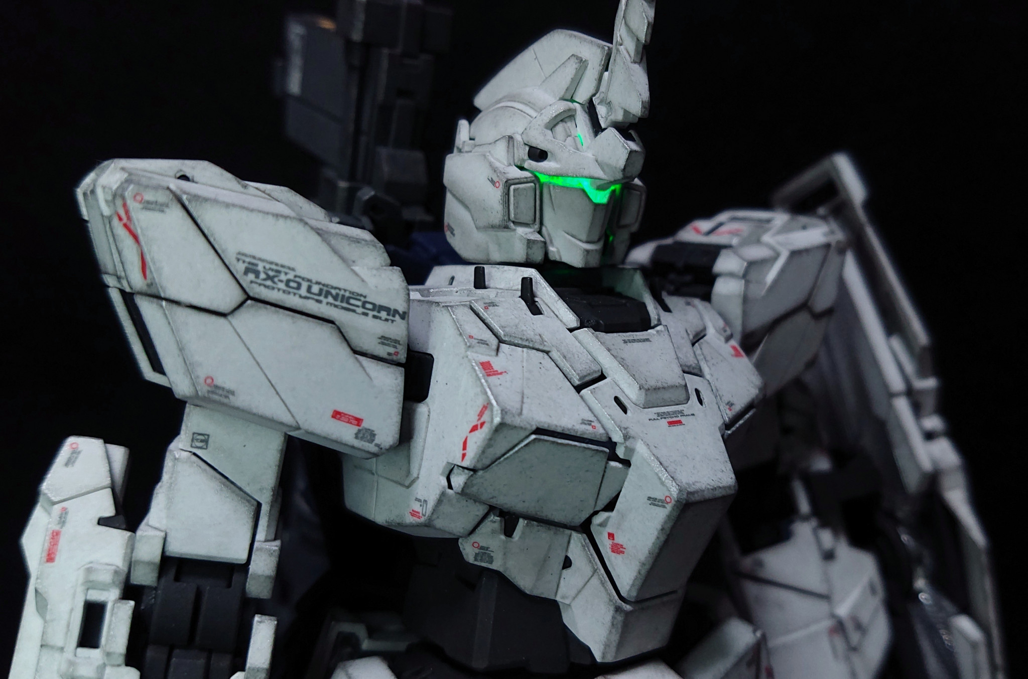 ガンプラ MGEXユニコーンガンダム全塗装完成品 - プラモデル