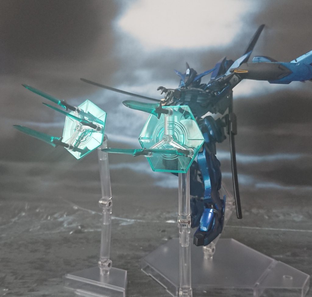 ″幻影剣″を放つ。