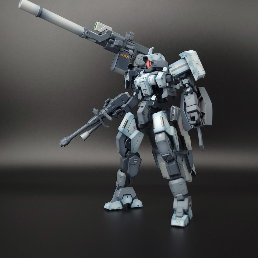 工作内容は以下です・プロポーション変更（首短縮、肩位置UP）・ディテールUP少々・市販の武器キット追加